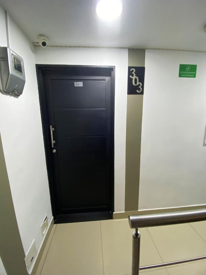 33 Hotel Bulerias メデジン エクステリア 写真